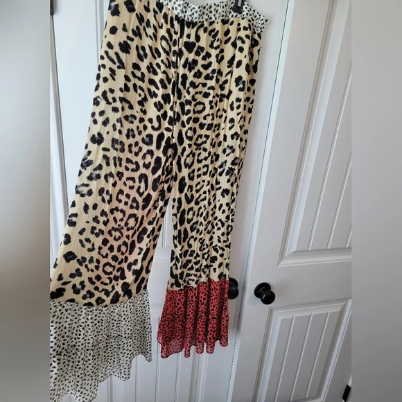 Umgee multi print pull on pants - Picture 2 of 6